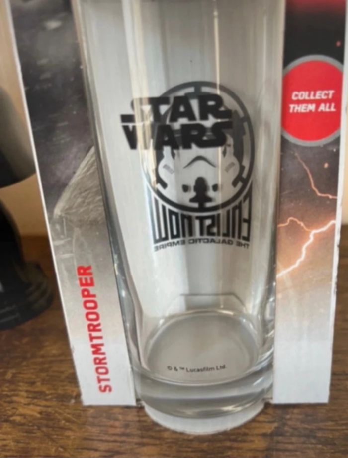 univers de Star Wars : figurine Yoda, verre Stormtrooper, Tasse Darth Vader et « Fun pack » - photo numéro 9