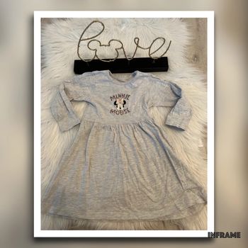 Très belle robe minnie 🥰 Disney taille 24-36 mois