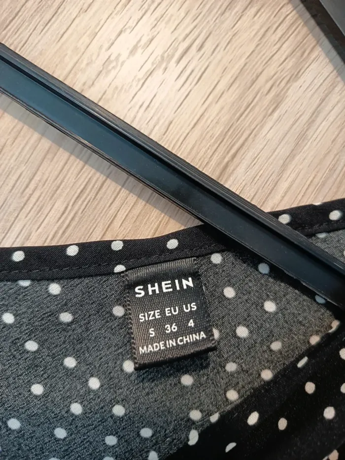 Top noir a poids blanc neuf shein - Taille S 36 - photo numéro 7