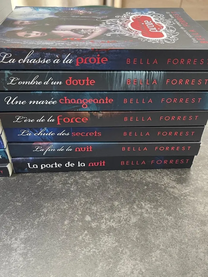 Série complète Une nuance de vampire – Tomes 1 à 16 – Bella Forrest - photo numéro 3