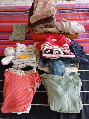 Lot vetements bébé 18m fille