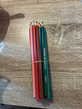 18 crayon de couleurs maped