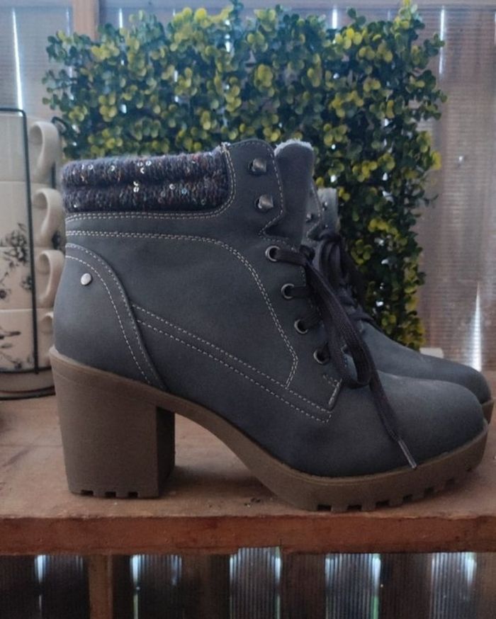 Bottines grises taille 41