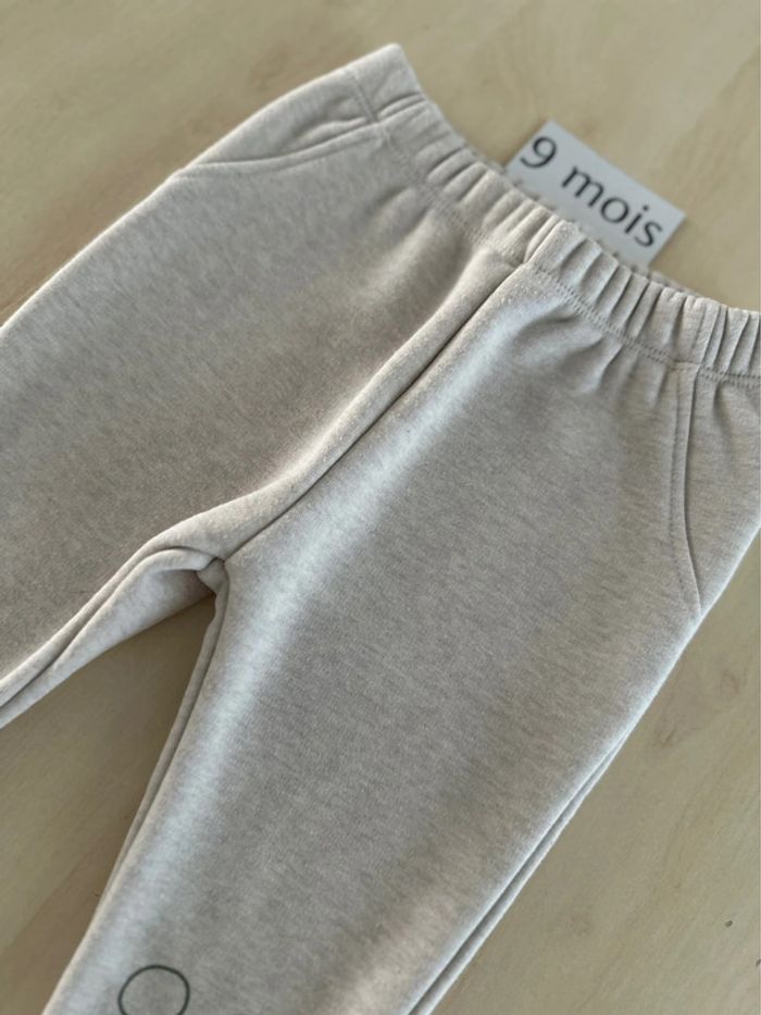 Pantalon Disney Mickey 9 mois - photo numéro 3