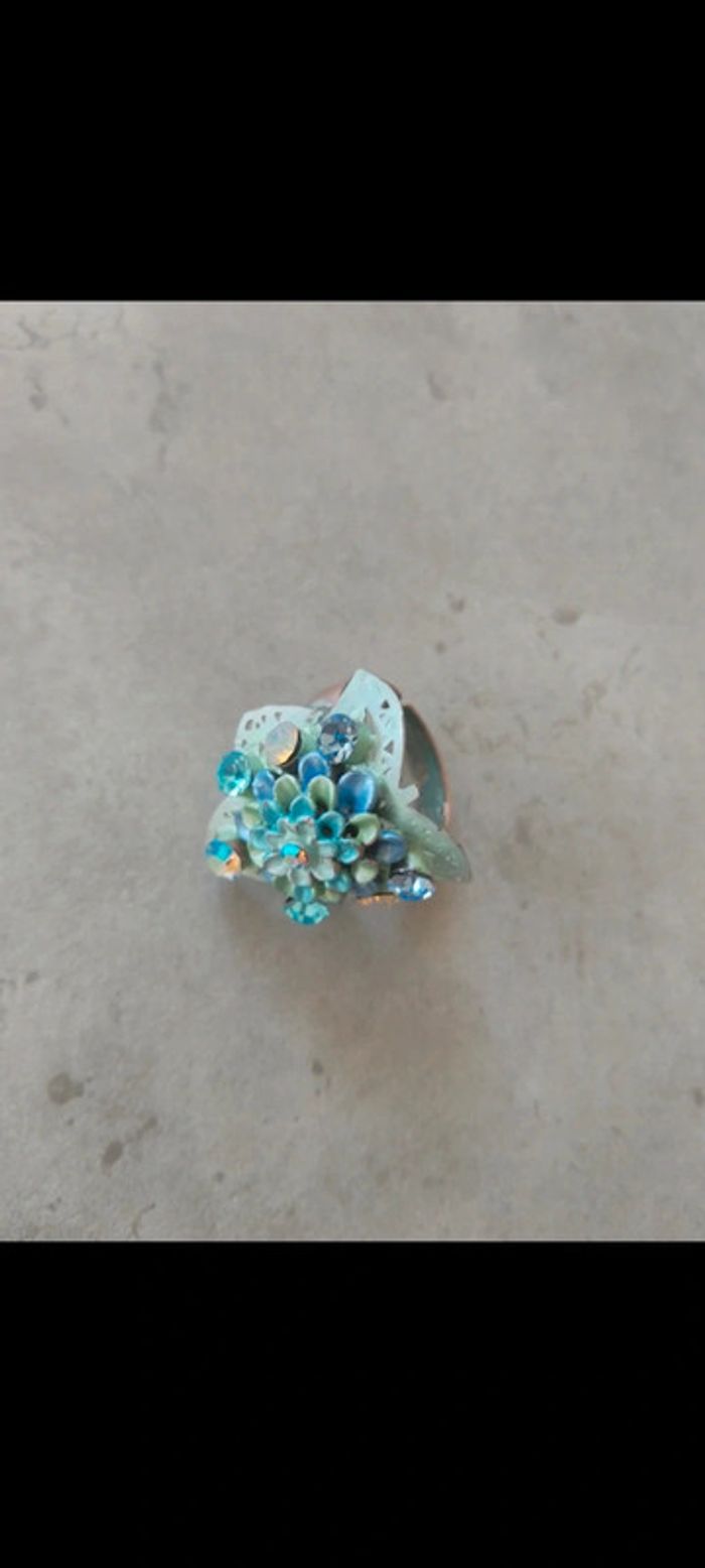 Bague complètement neuve