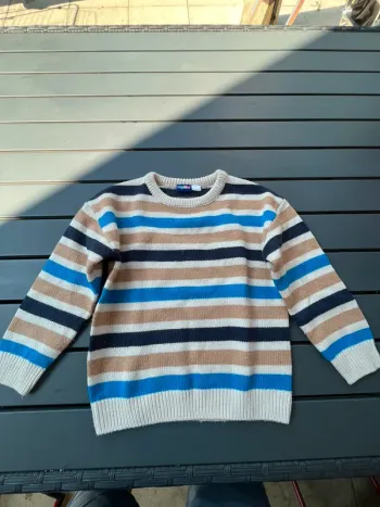 Pull taille 5/6 ans