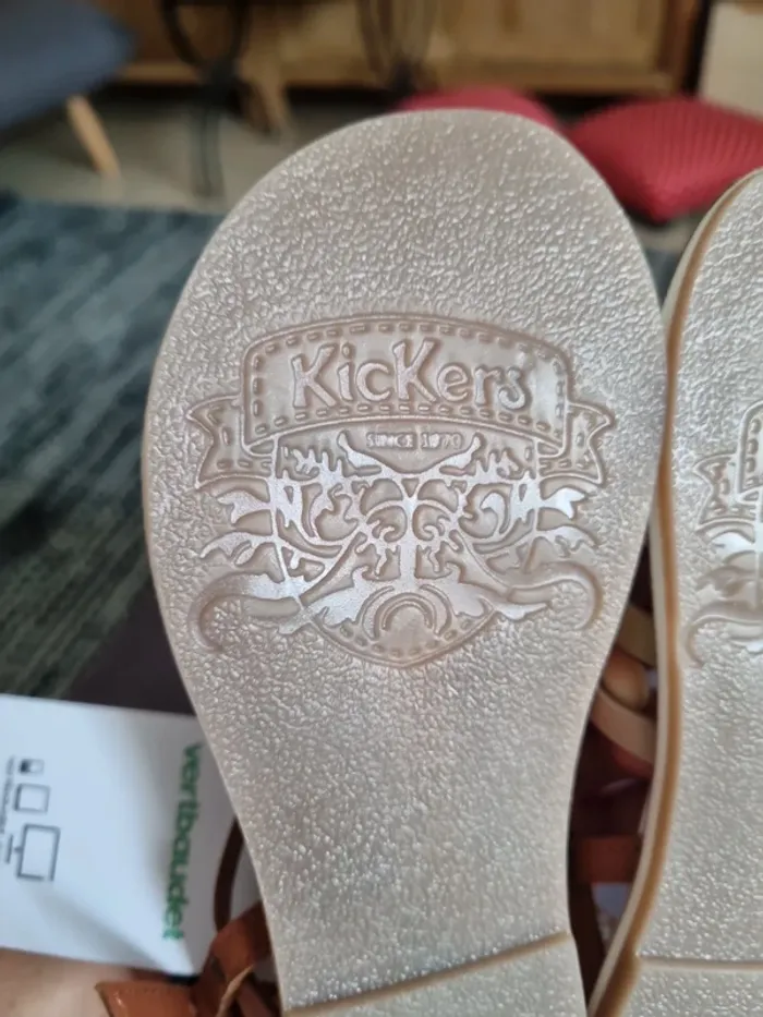 Sandales kickers neuves taille 29 - photo numéro 7