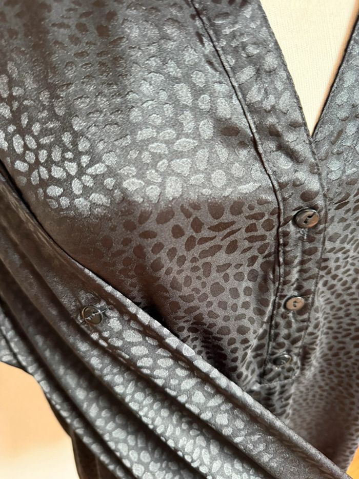 Superbe blouse fluide satinée neuve Christy 🌸 46 - photo numéro 3