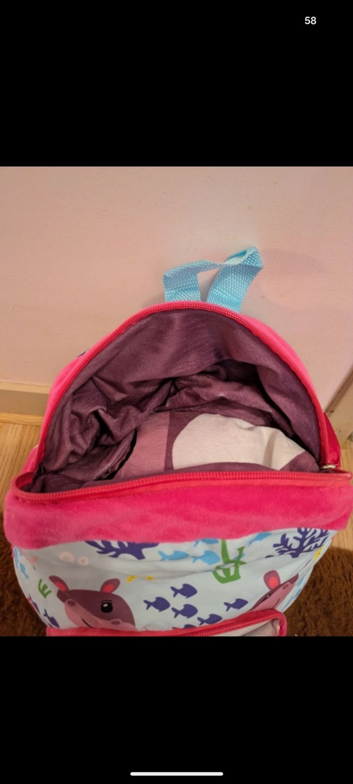 Sac à dos et coussin 2 en 1 - photo numéro 6