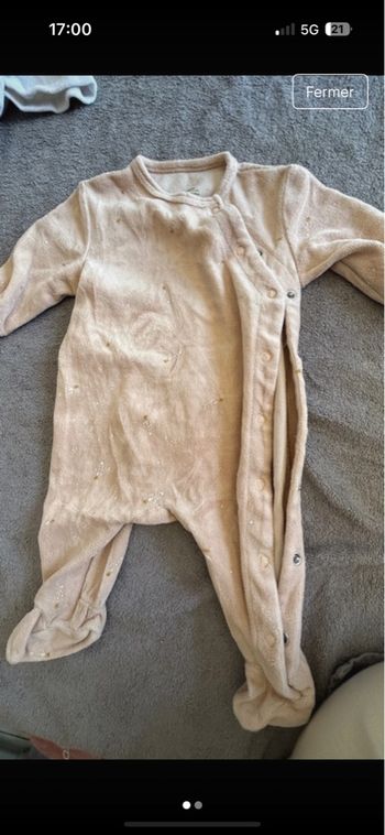Pyjamas une ouverture devant 