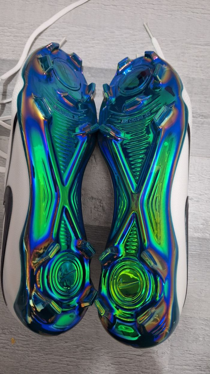 Chaussure de football Nike Phantom Élite GX  taille 45 + sac neuf - photo numéro 6
