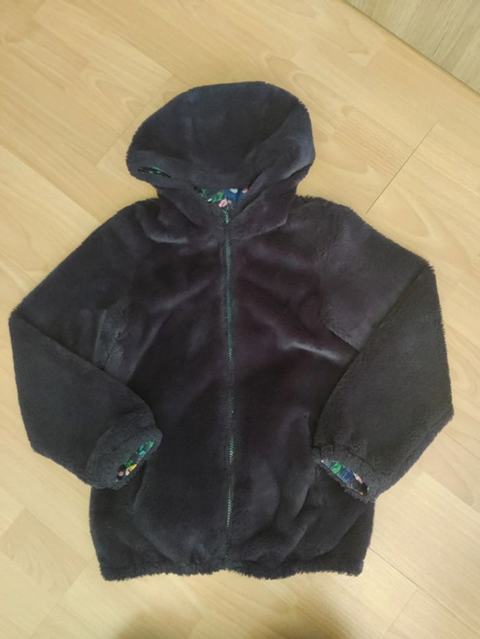 Veste réversible fourrure dpam taille 8 ans