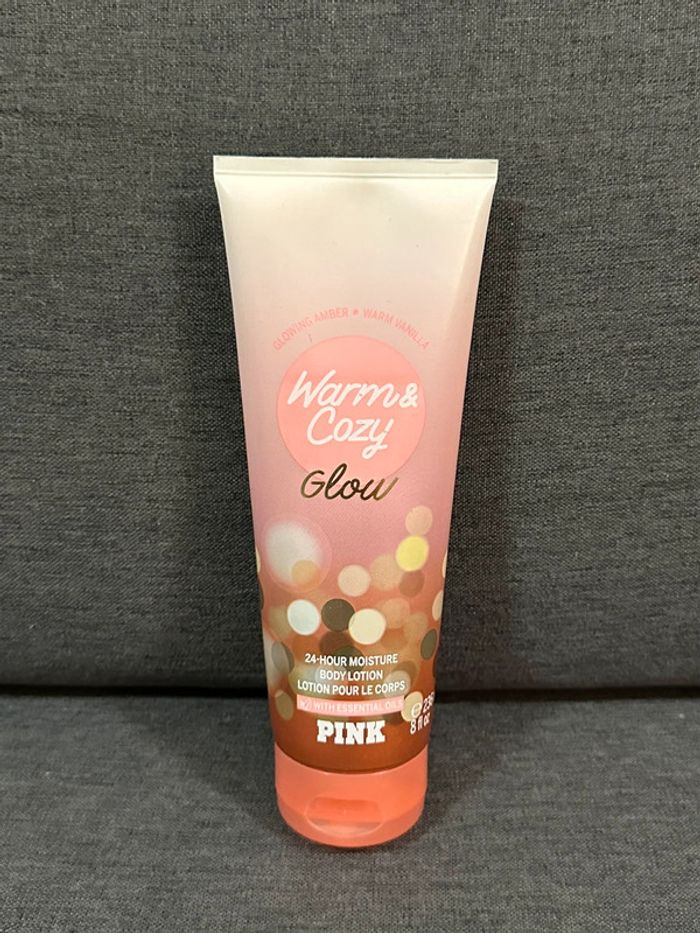 Lait hydratant - Pink Victoria’s Secret - Warm & Cosy Glow - Poire & orchidée - Corps 236ML Neuf