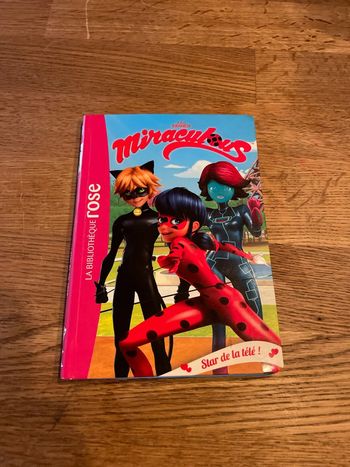 Livre La bibliothèque Rose Miraculous Star de la télé ! Numéro 12