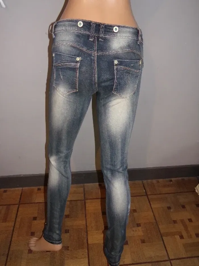 Jeans - photo numéro 4