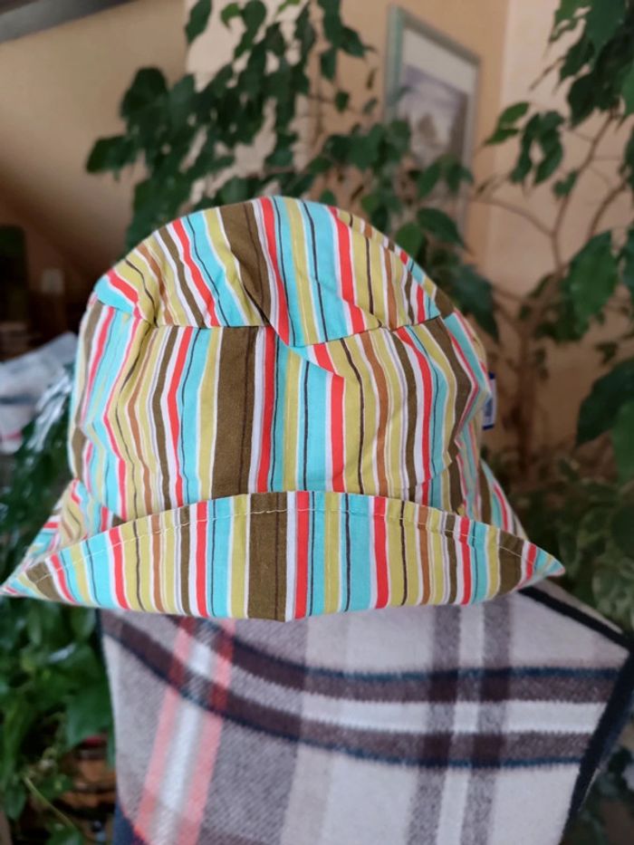 Chapeau multicolore fille