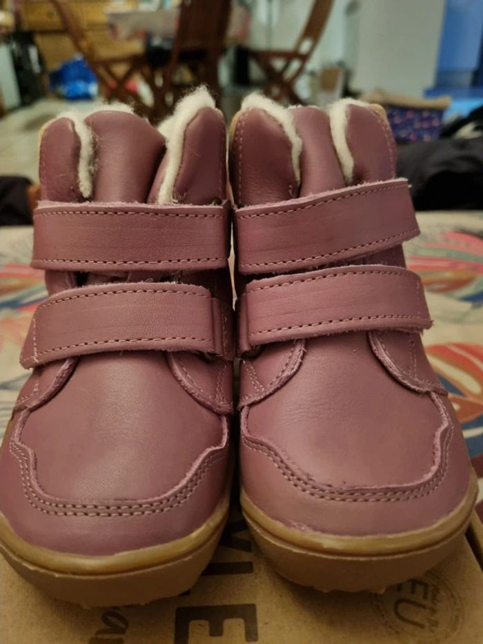 Bottines neuves cuir fourrées taille 24