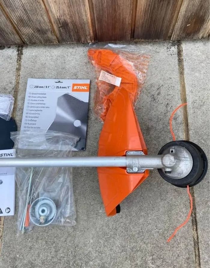 STIHL FS Débroussailleuse - photo numéro 4