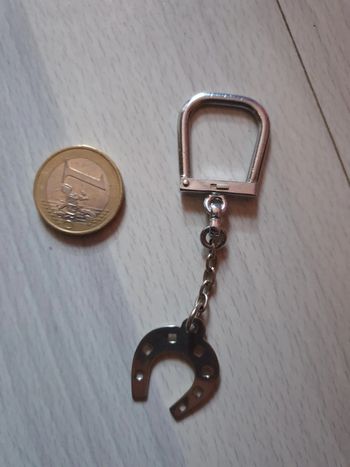 Ts joli porte clefs ancien vintage