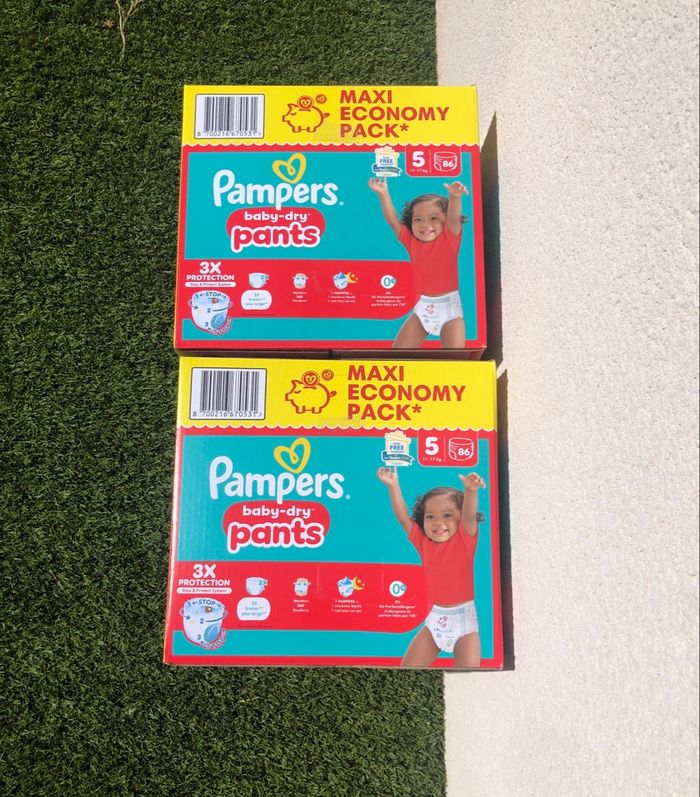 Lot 2 cartons Pampers baby dry pants taille 5
