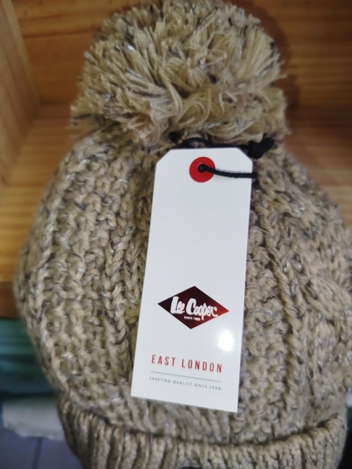 Bonnet hiver ❄️ mixte T.u avec pompon - photo numéro 4