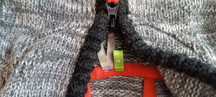 Gilet zippé 23 mois - photo numéro 2