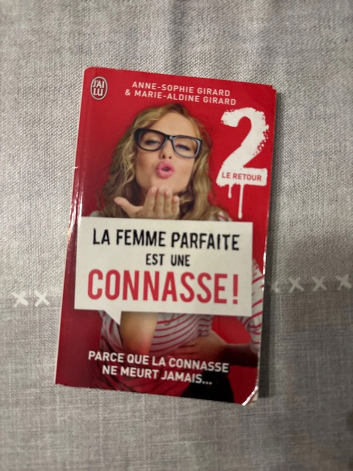 Livre la femme parfaite est une connasse 1 et 2 - photo numéro 3