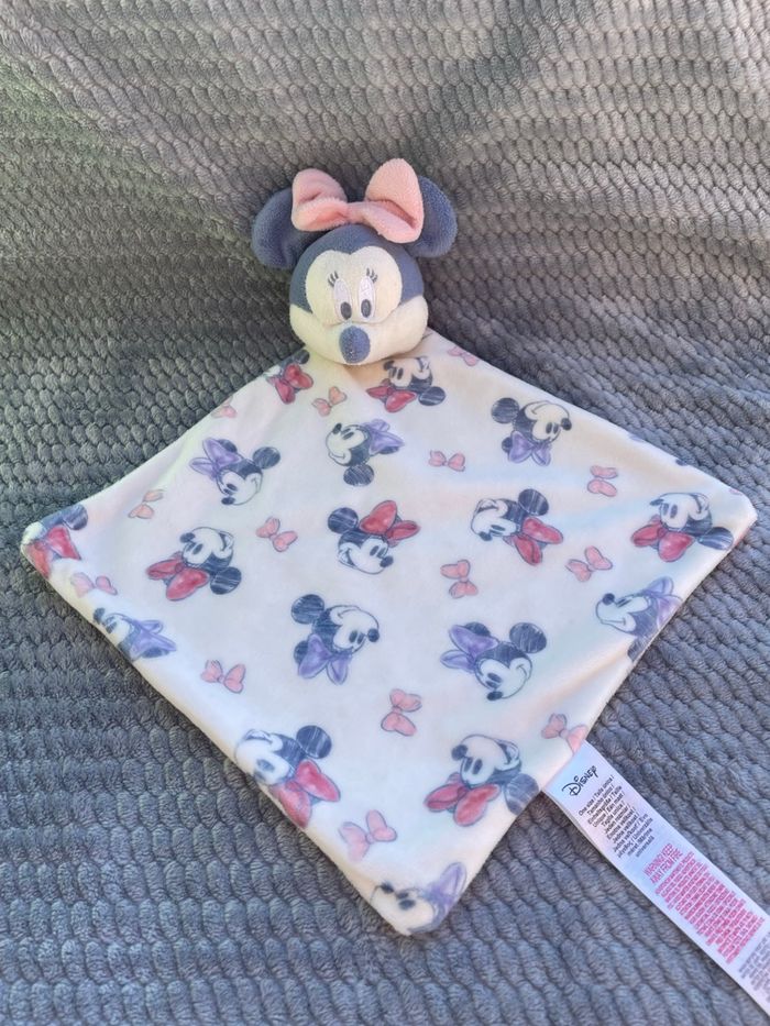 Doudou plat Minnie Souris blanc gris rose têtes Disney Primark