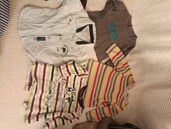 Lot tee-shirt taille 6 mois