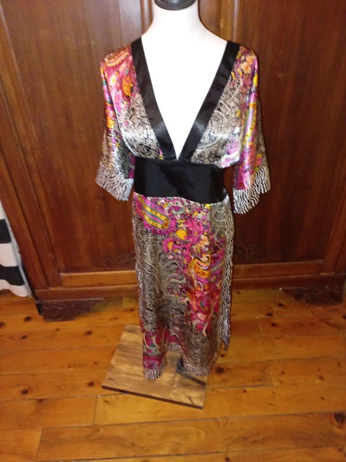 Robe manches courtes - photo numéro 2