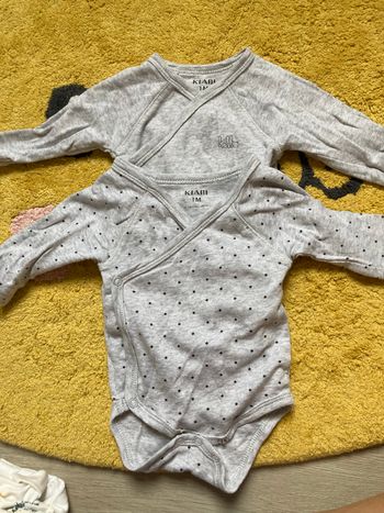 Lot 2 bodys manches longues