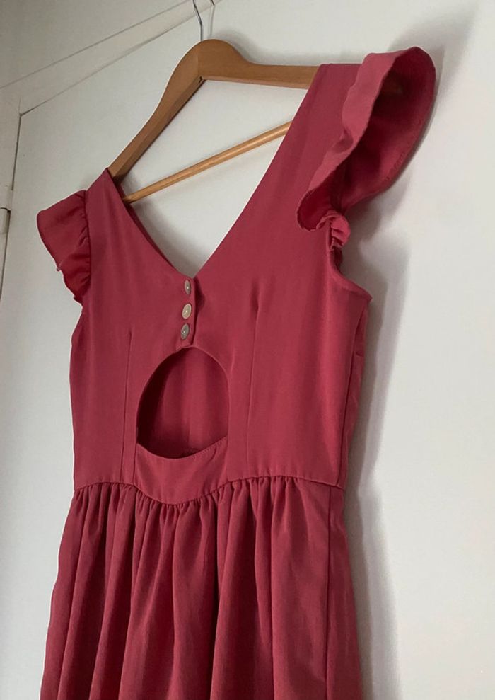 Petite Robe Avec Volant Dos Ouvert Avec Boutons Taille 34 Etam - photo numéro 6