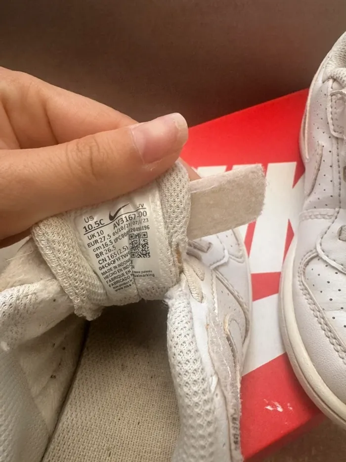 Chaussures Nike Court Borough Low SL PSV – Pointure 27,5 – Très bon état - photo numéro 5