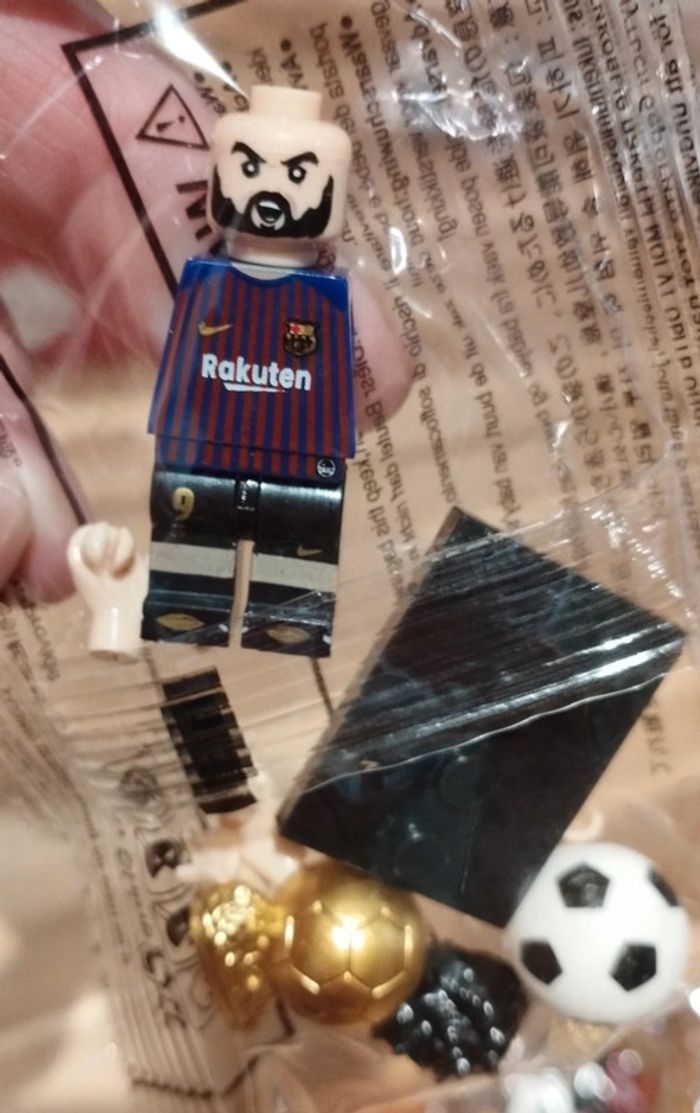 Personnage type Lego football neuf Luis Suarez FC Barcelone