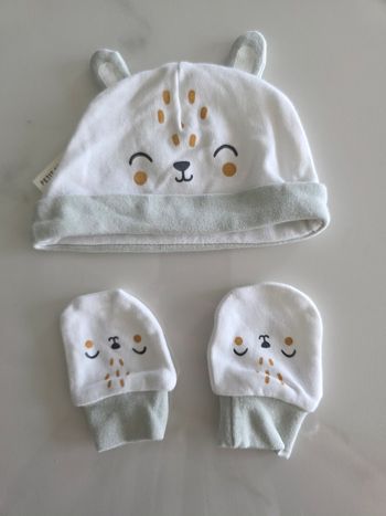 Gants + bonnet naissance 