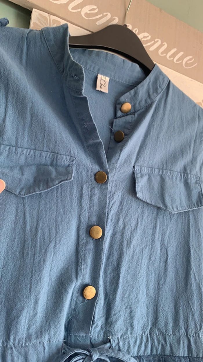 Robe bleu avec tules - photo numéro 3