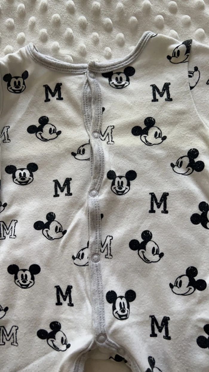 Pijama t. 3 mois - photo numéro 2