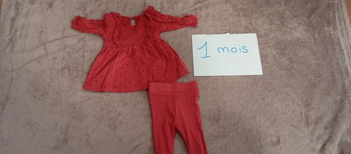 Ensemble fille 1 mois - photo numéro 2