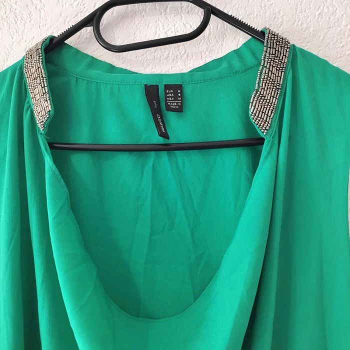 Robe Courte d'été légère. Marque Mango. Couleur Verte.Taille M - photo numéro 7