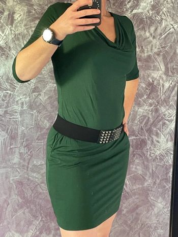 Magnifique robe verte fluide Stefanel