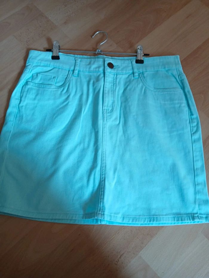 Jupe couleur turquoise taille 40 marque Kiabi - photo numéro 2