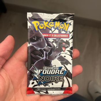 Booster Pokémon Foudre Noire
