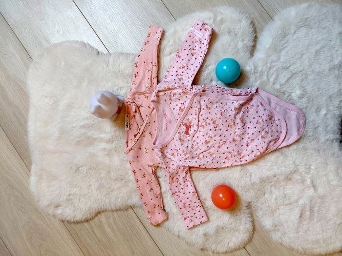 Lot de 2 bodies roses 3 mois