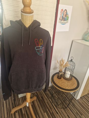 Sweat à capuche Adidas noir motif peace coloré taille M – très bon état