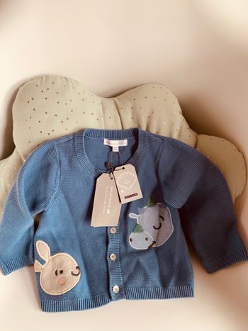 Gilet Neuf   6-9 mois