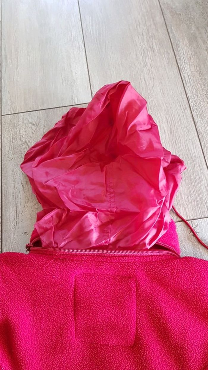 Polaire avec capuche Taille 8 ans - photo numéro 5