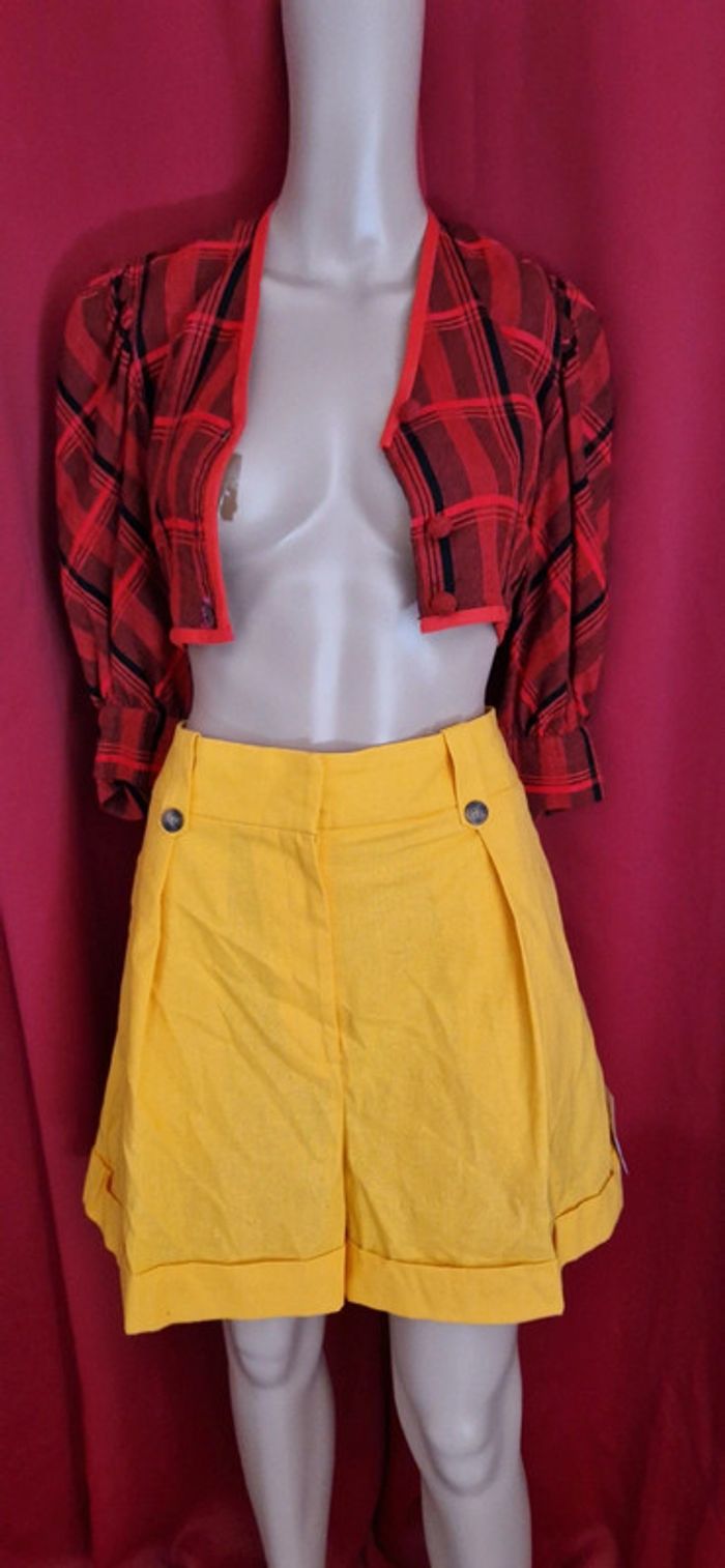 Beau short taille haute, taille 42 - photo numéro 3