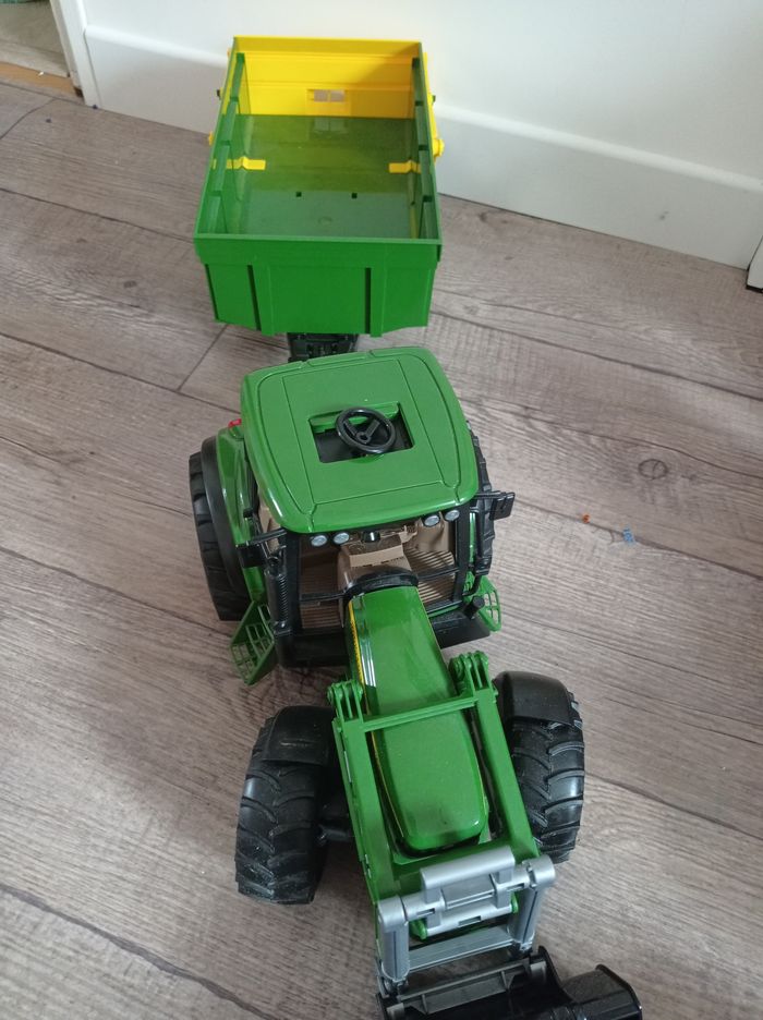 Tracteur et remorque - photo numéro 2