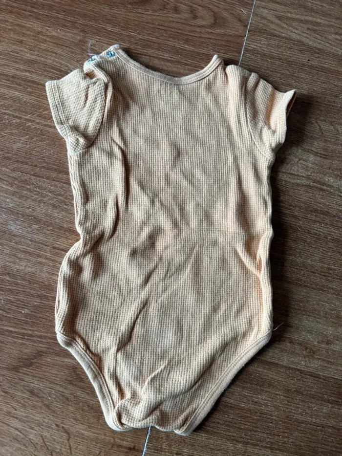 Body bébé - photo numéro 3