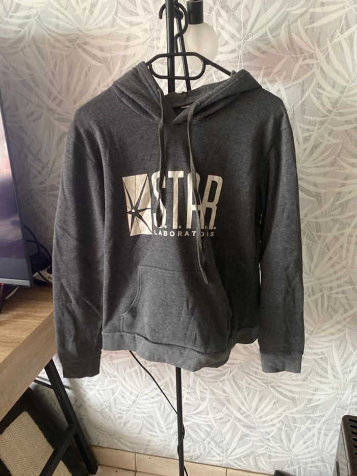 Pull capuche